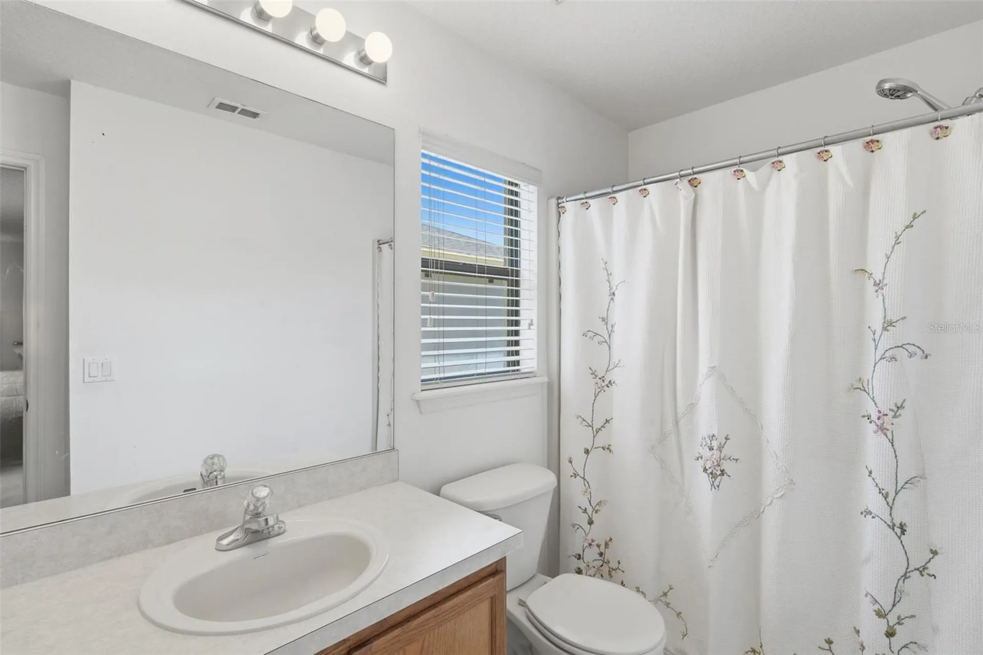 812 Benton Lake Drive S Deland FL 32724