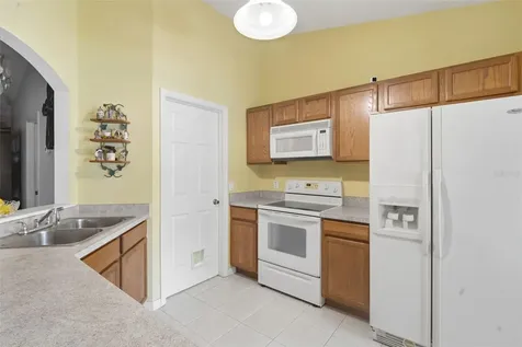 812 Benton Lake Drive S Deland FL 32724