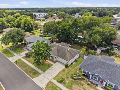 812 Benton Lake Drive S Deland FL 32724