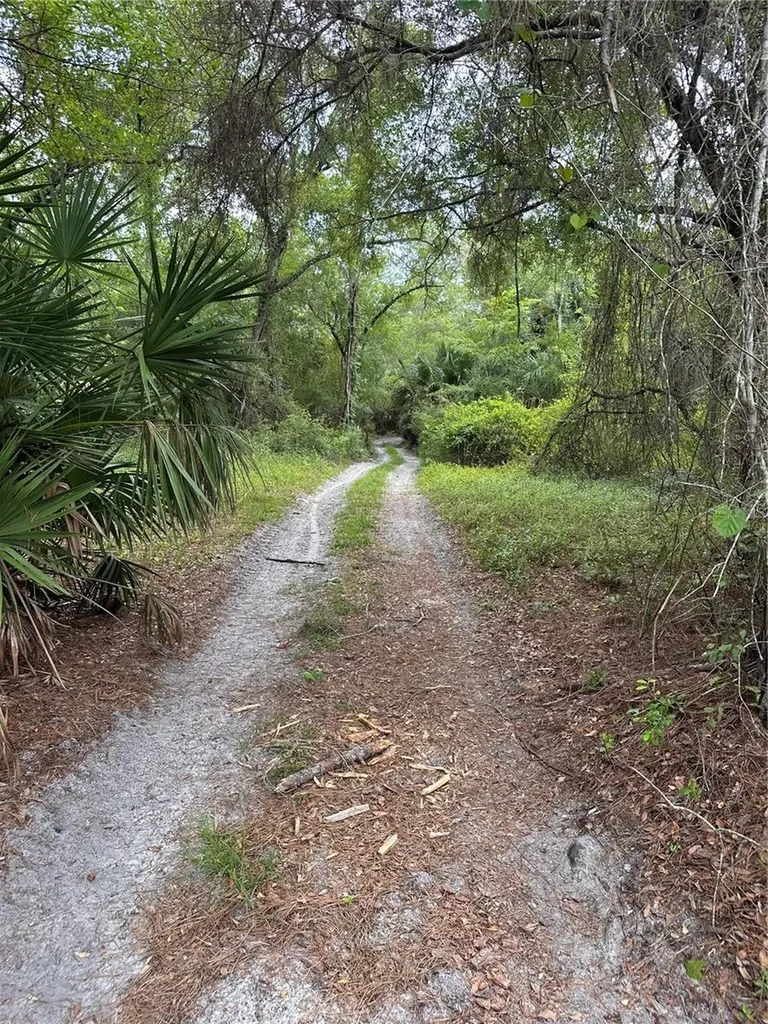 8744 W Oak Street Crystal River FL 34428