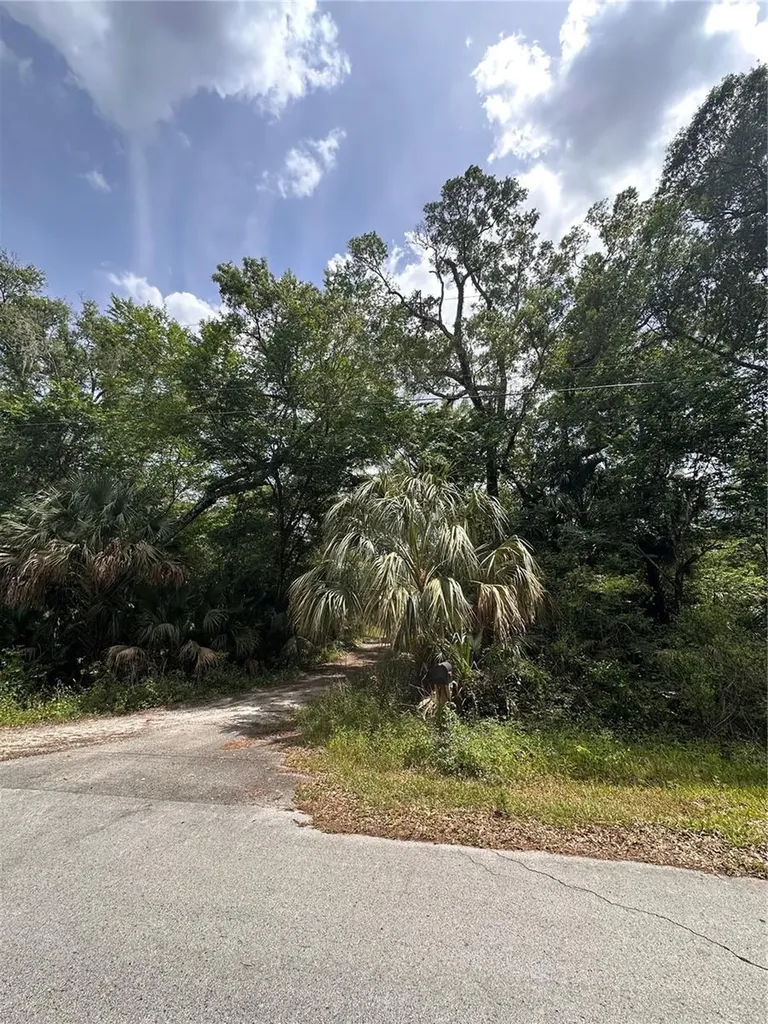 8744 W Oak Street Crystal River FL 34428