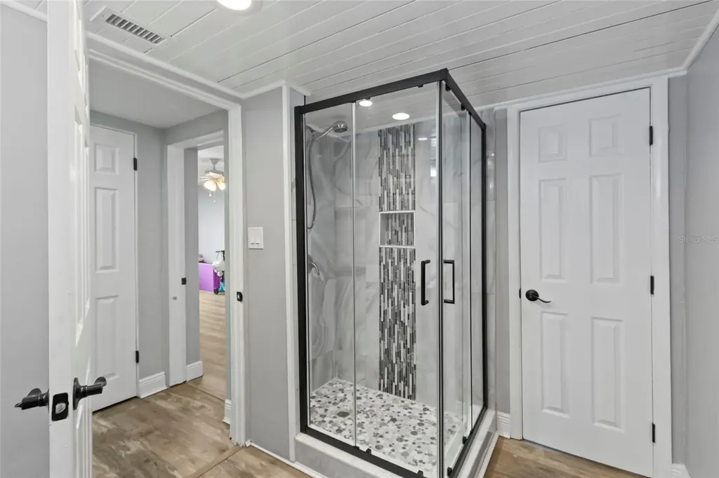 15437 Bedford Circle W Clearwater FL 33764