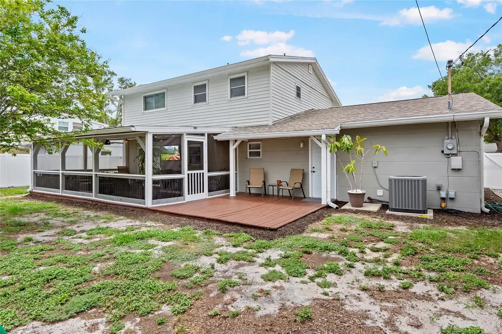 15437 Bedford Circle W Clearwater FL 33764