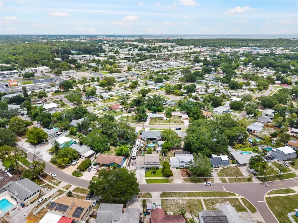 15437 Bedford Circle W Clearwater FL 33764