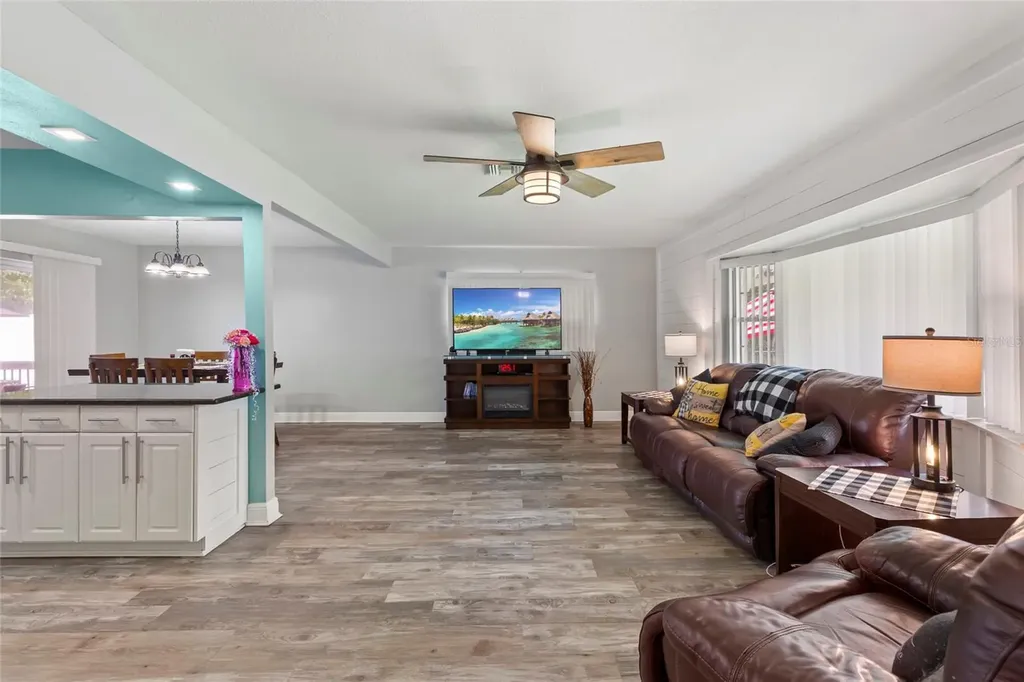 15437 Bedford Circle W Clearwater FL 33764