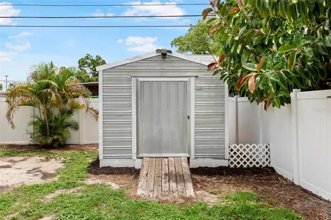 15437 Bedford Circle W Clearwater FL 33764
