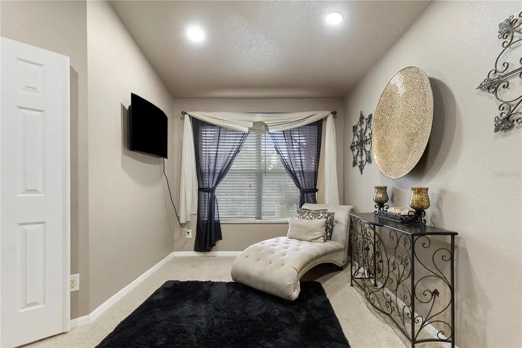 6932 Gray Catbird Loop Wesley Chapel FL 33545