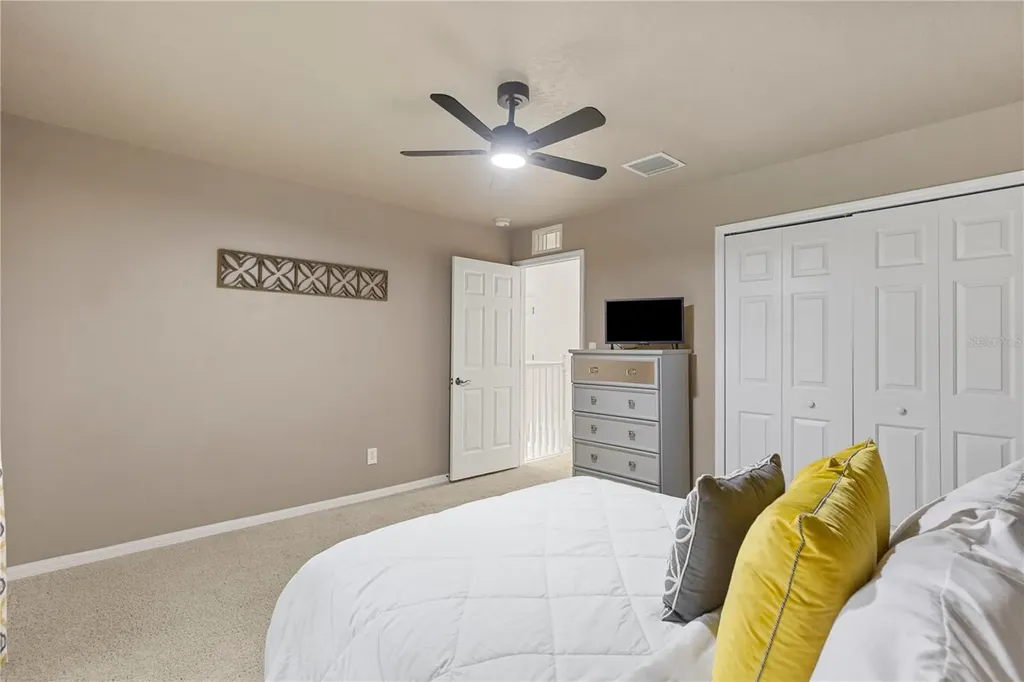 6932 Gray Catbird Loop Wesley Chapel FL 33545