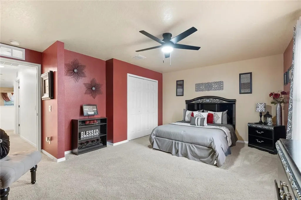 6932 Gray Catbird Loop Wesley Chapel FL 33545