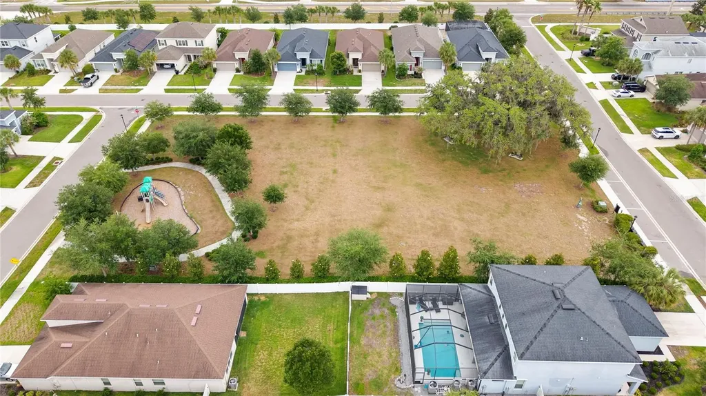 6932 Gray Catbird Loop Wesley Chapel FL 33545