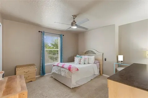 6932 Gray Catbird Loop Wesley Chapel FL 33545