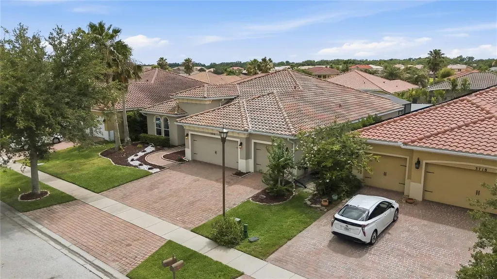 3716 Paradiso Circle Kissimmee FL 34746