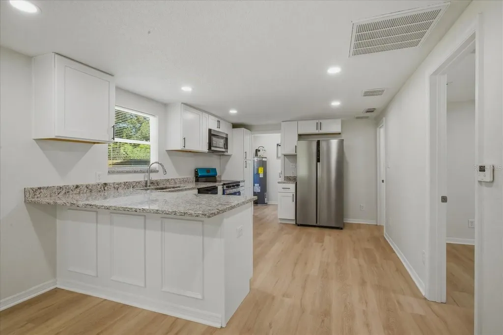 816 Woodland Avenue Leesburg FL 34748