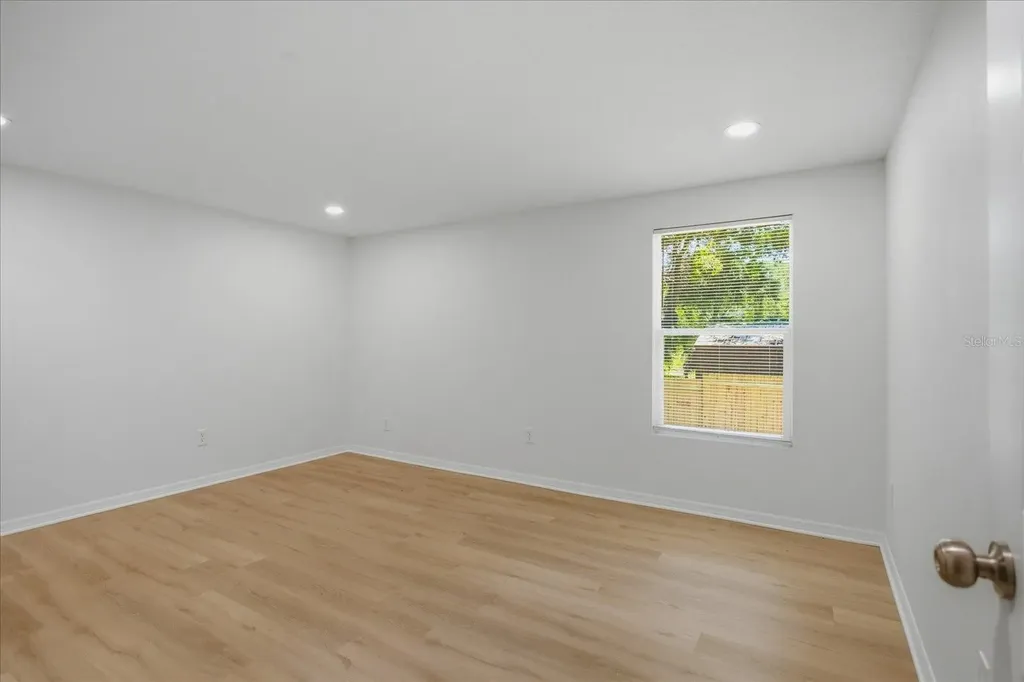 816 Woodland Avenue Leesburg FL 34748