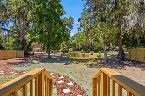 816 Woodland Avenue Leesburg FL 34748