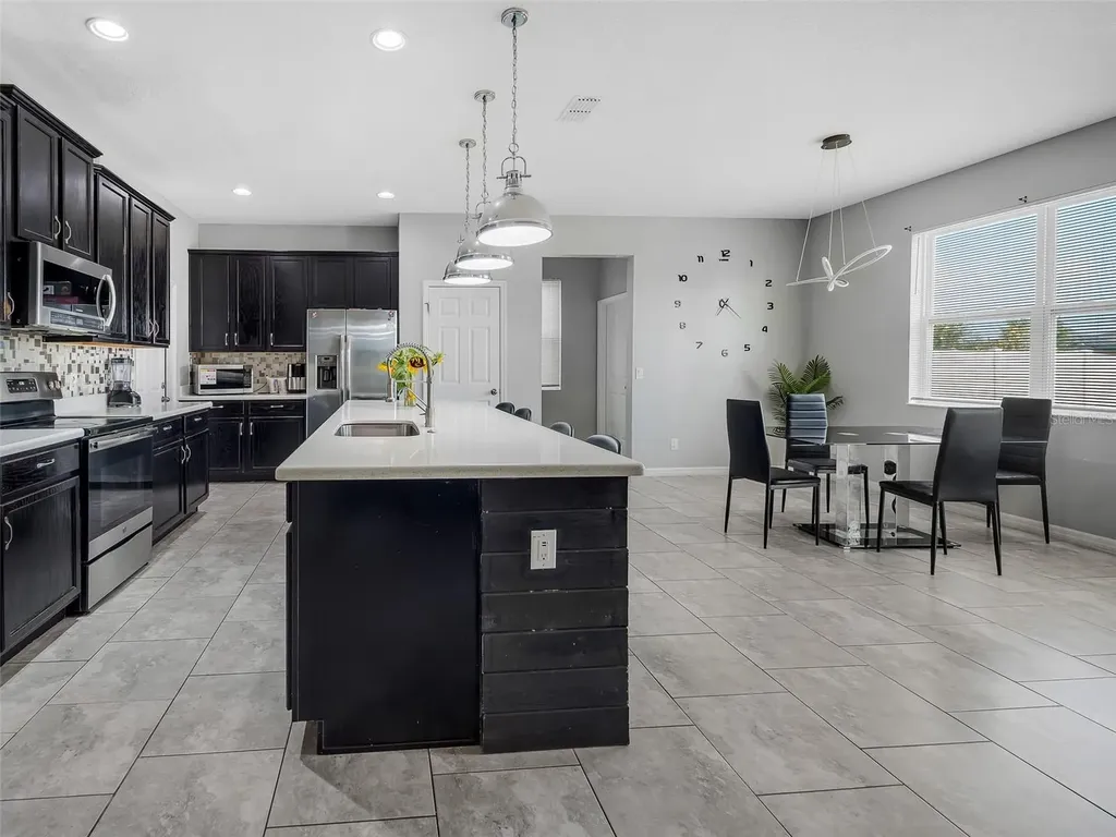 624 Sardinia Circle Davenport FL 33837