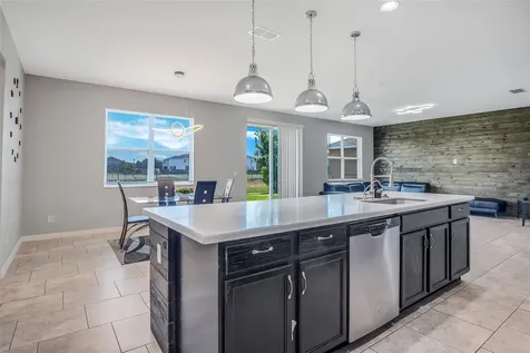 624 Sardinia Circle Davenport FL 33837