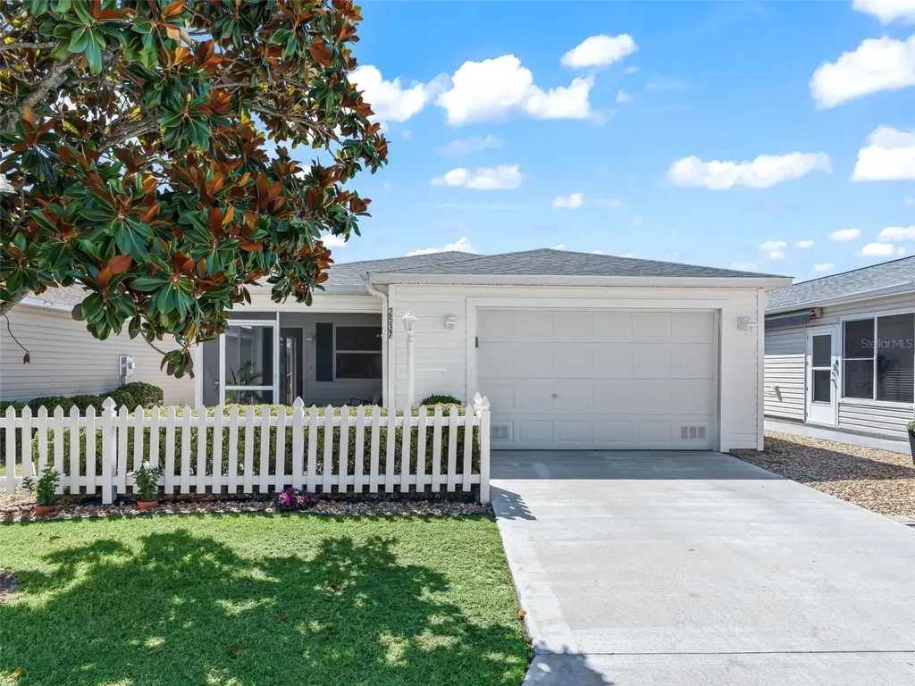 2537 Birch Avenue The Villages FL 32162