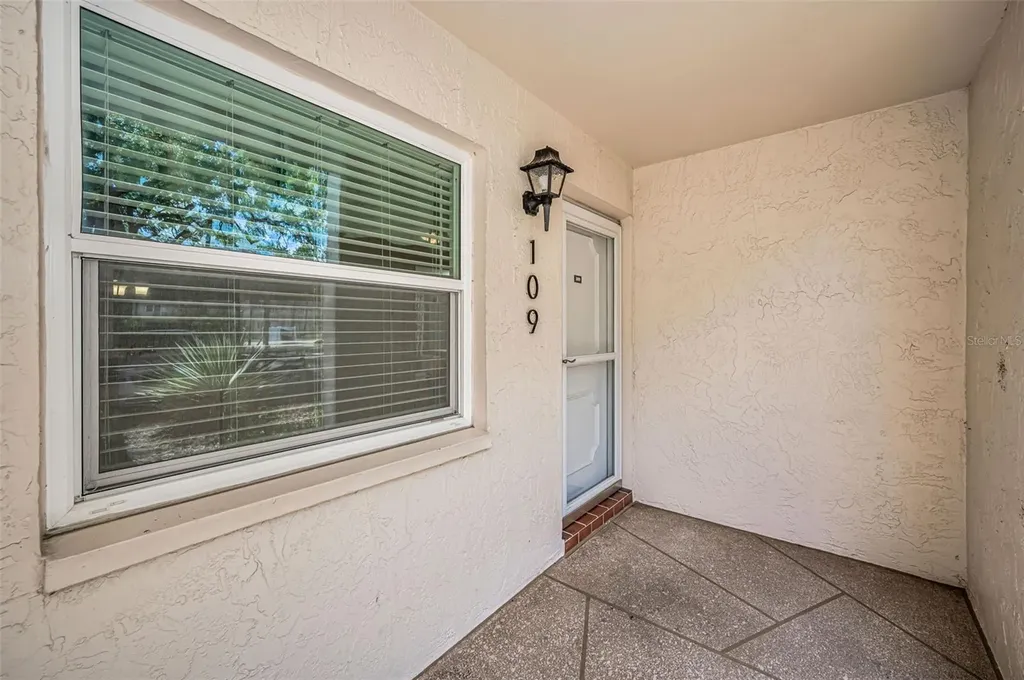 820 Patricia Avenue Dunedin FL 34698