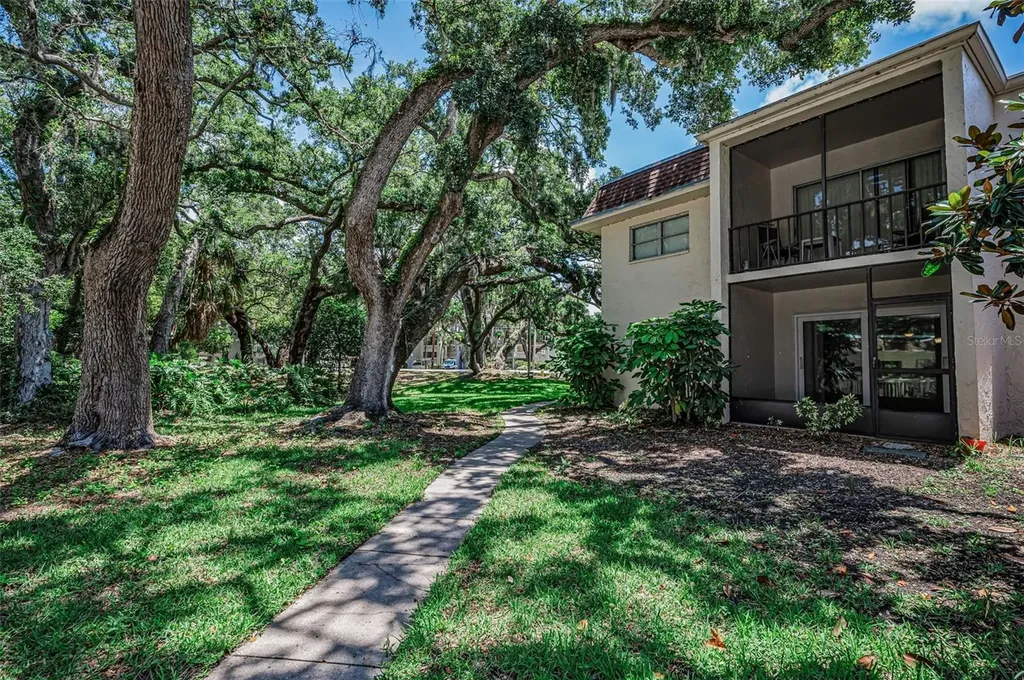 820 Patricia Avenue Dunedin FL 34698