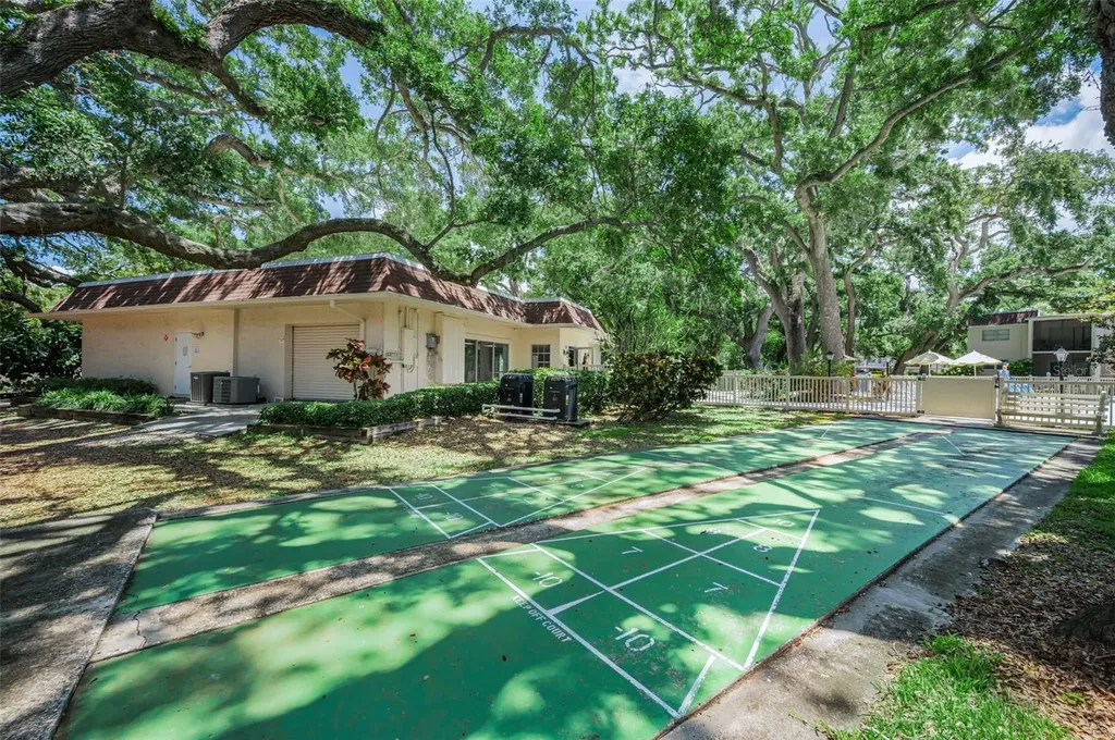 820 Patricia Avenue Dunedin FL 34698