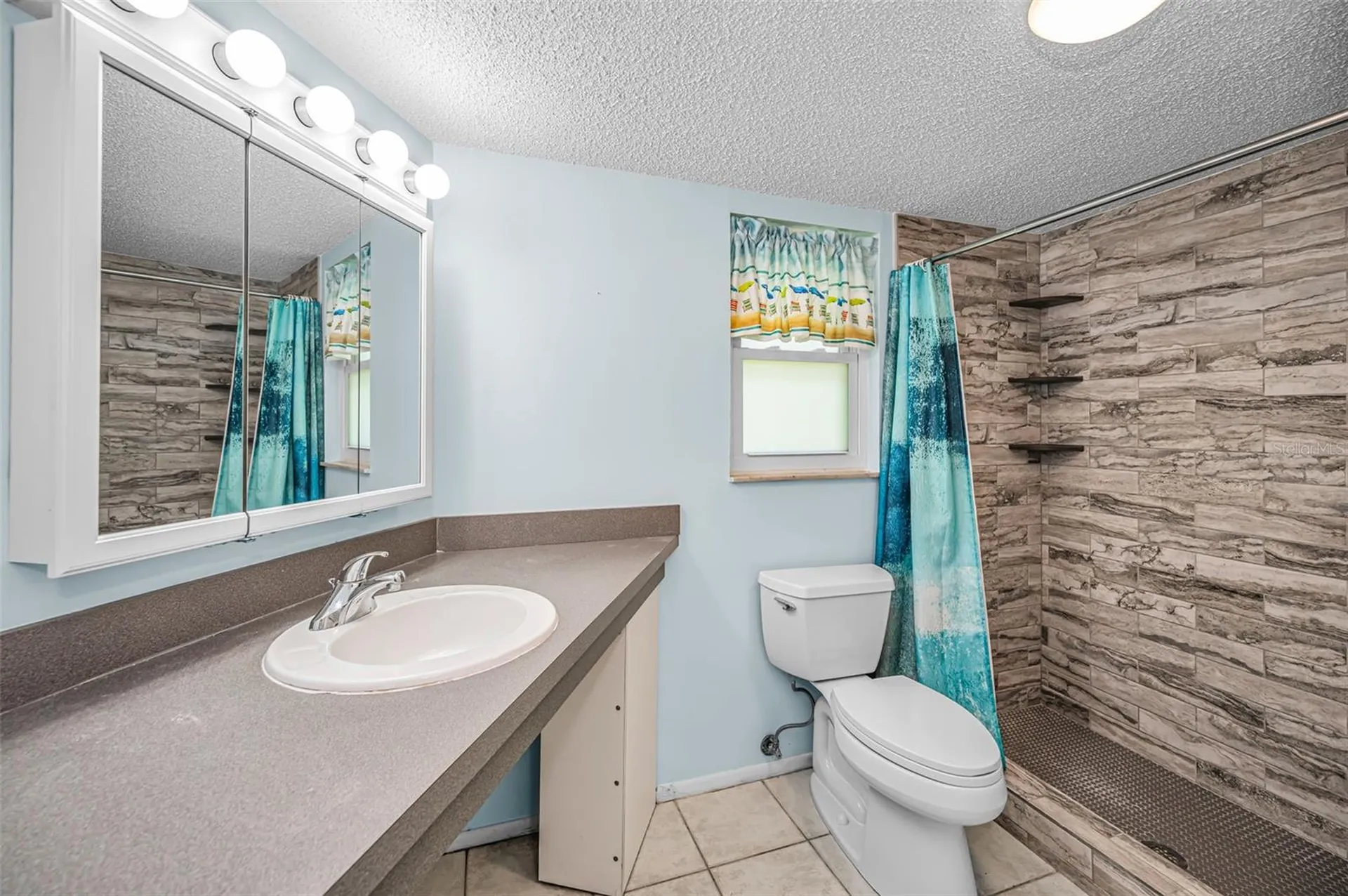820 Patricia Avenue Dunedin FL 34698