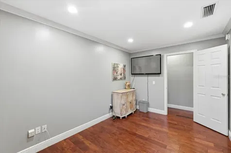 4498 Real Court Orlando FL 32808