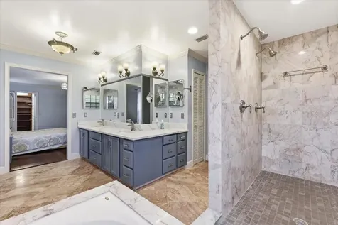 4498 Real Court Orlando FL 32808