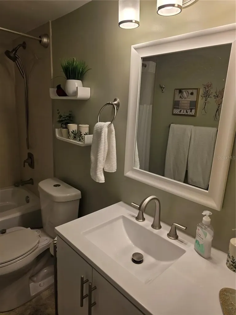 511 Plaza Seville Court Treasure Island FL 33706