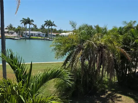 511 Plaza Seville Court Treasure Island FL 33706