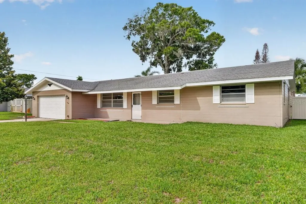 2342 Citrus Avenue South Daytona FL 32119