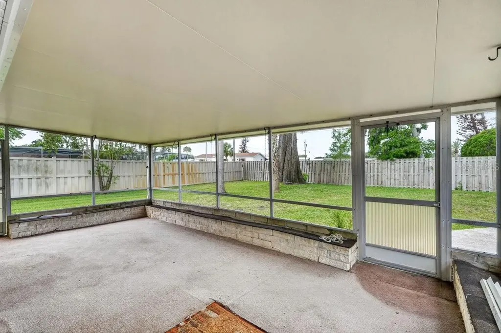 2342 Citrus Avenue South Daytona FL 32119