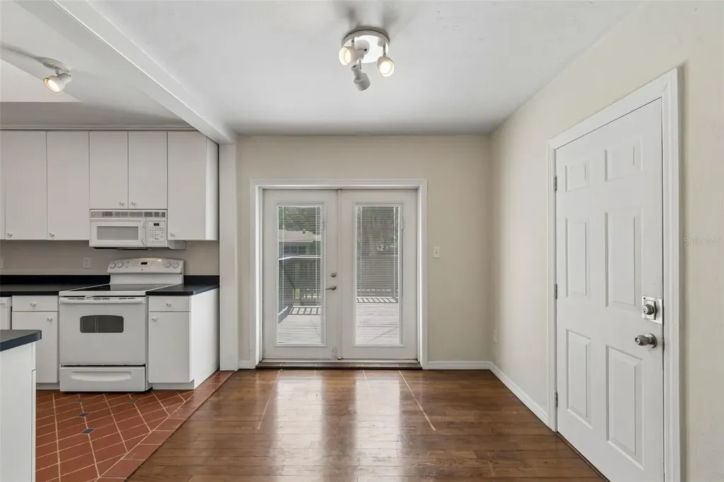 2805 S Manhattan Avenue Tampa FL 33629