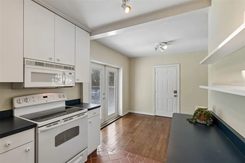 2805 S Manhattan Avenue Tampa FL 33629