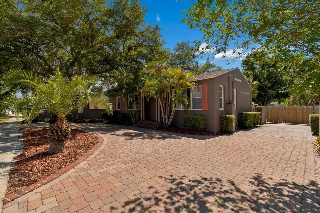 2805 S Manhattan Avenue Tampa FL 33629