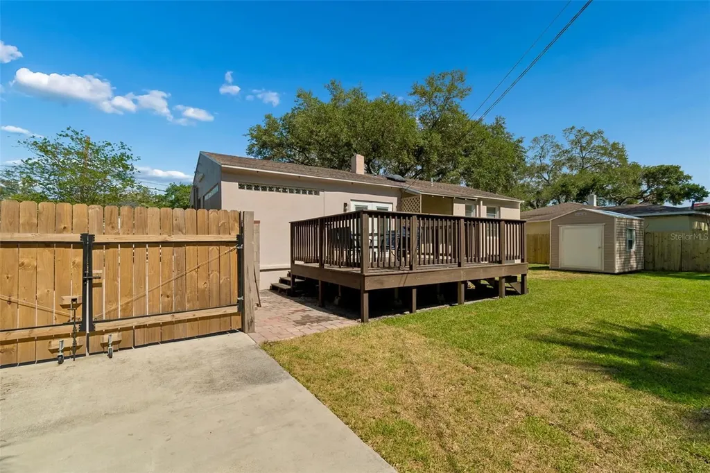 2805 S Manhattan Avenue Tampa FL 33629