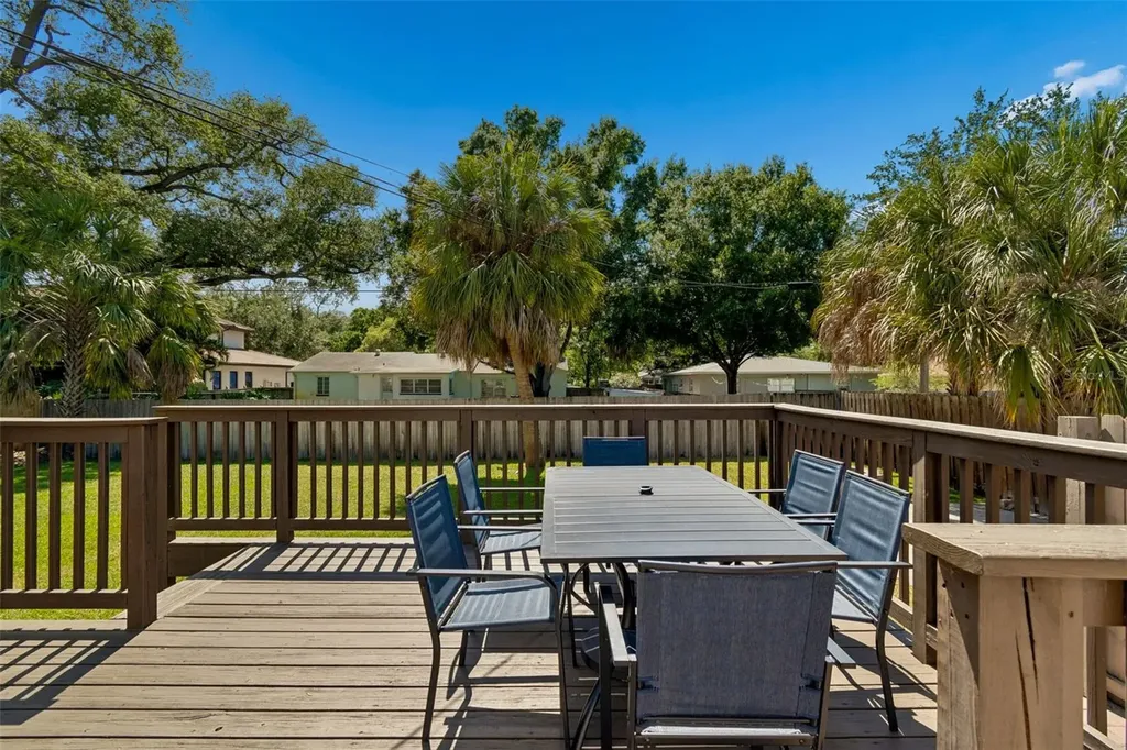 2805 S Manhattan Avenue Tampa FL 33629