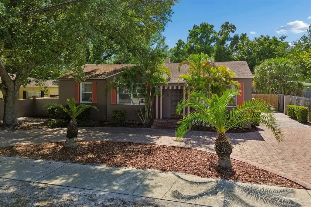 2805 S Manhattan Avenue Tampa FL 33629