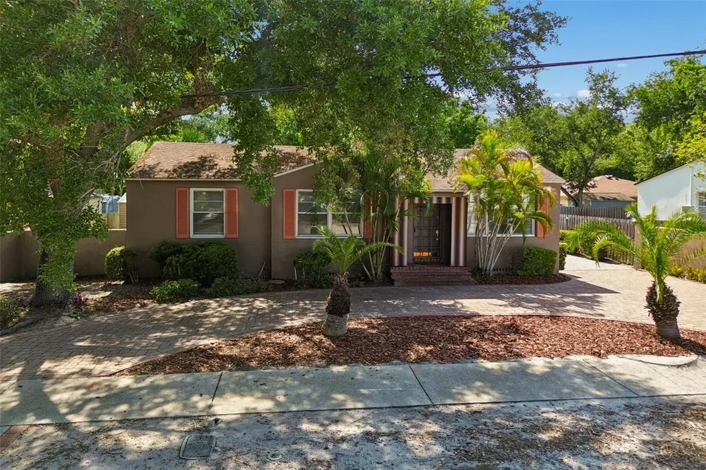 2805 S Manhattan Avenue Tampa FL 33629