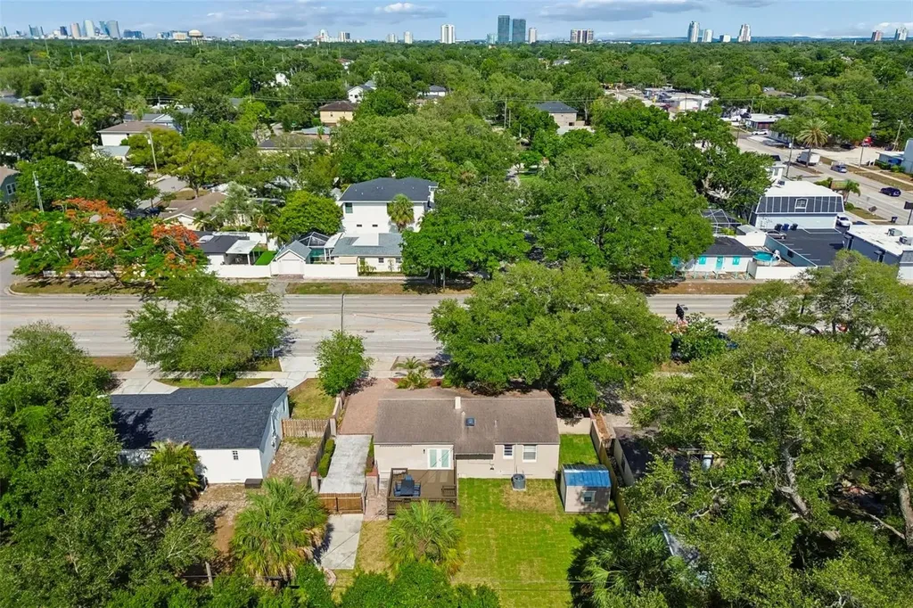 2805 S Manhattan Avenue Tampa FL 33629