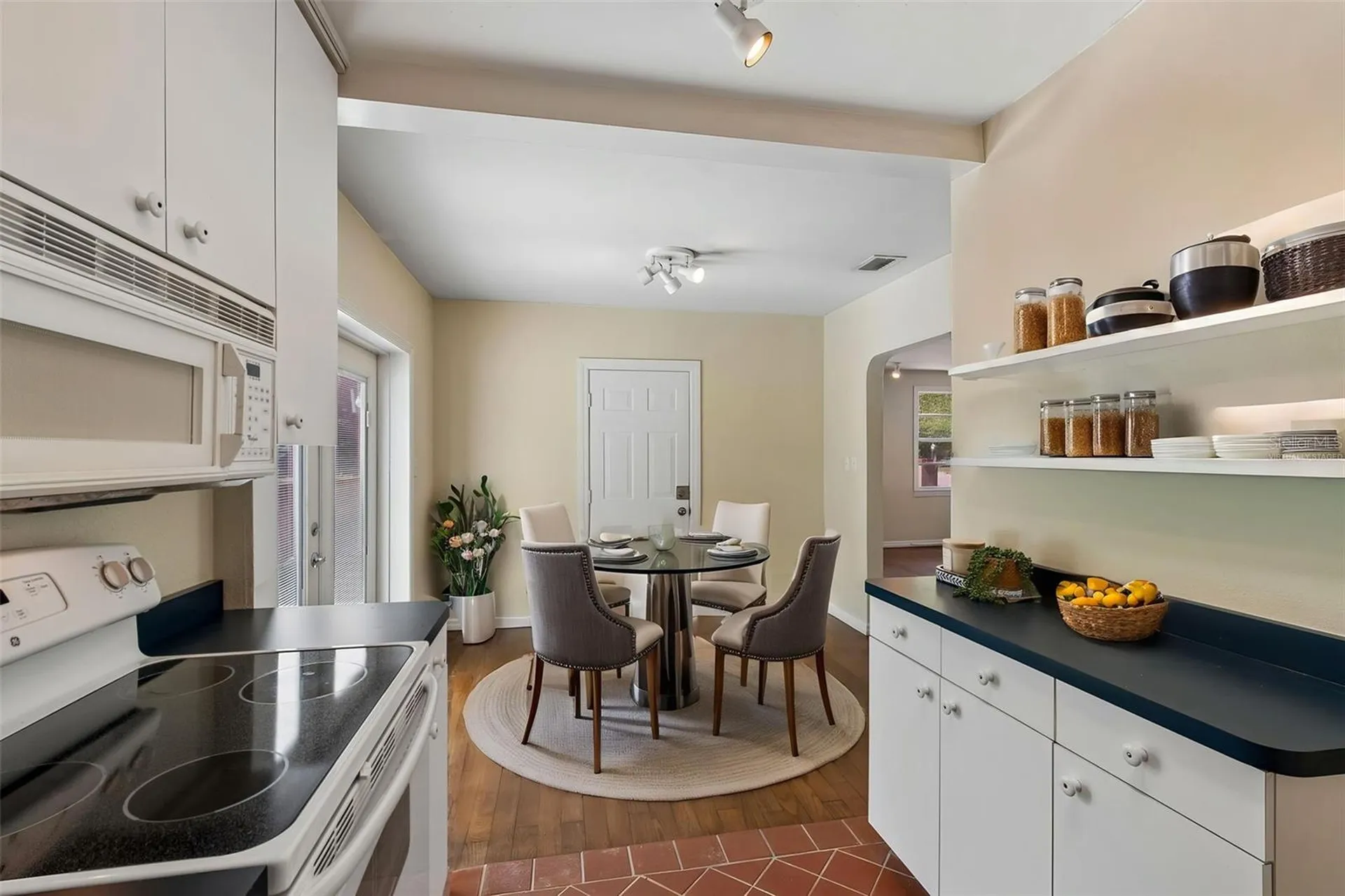 2805 S Manhattan Avenue Tampa FL 33629