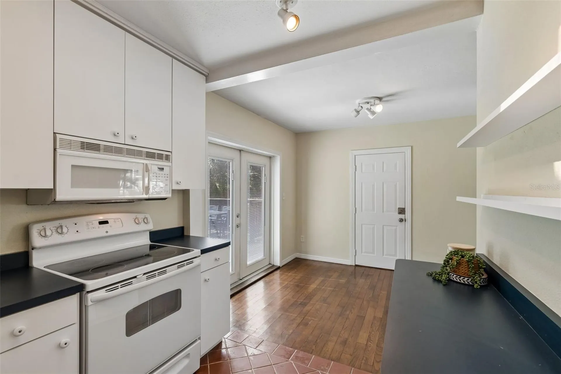 2805 S Manhattan Avenue Tampa FL 33629