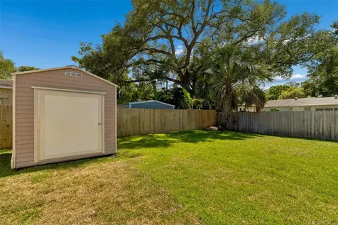 2805 S Manhattan Avenue Tampa FL 33629