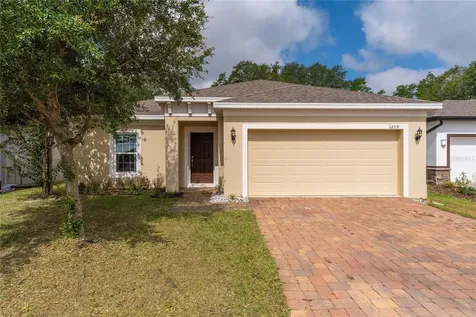 1209 Stratton Avenue Groveland FL 34736
