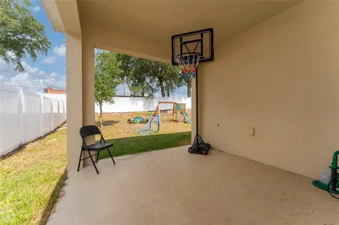 1209 Stratton Avenue Groveland FL 34736