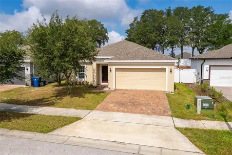 1209 Stratton Avenue Groveland FL 34736