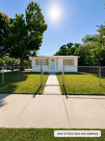 1543 43rd Street S St Petersburg FL 33711