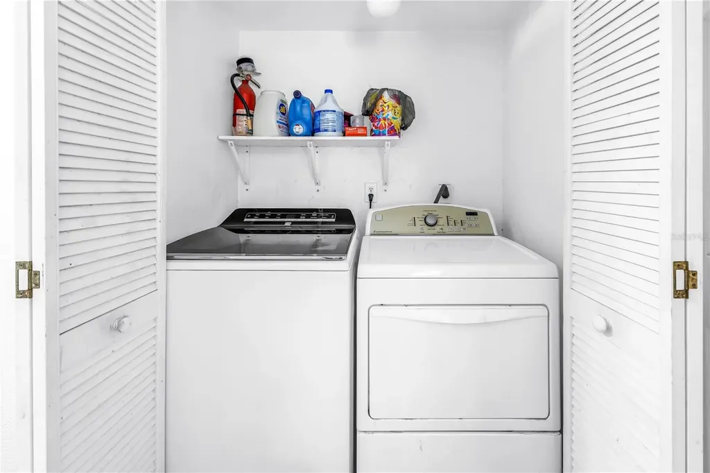 4160 35th Terrace S St Petersburg FL 33711