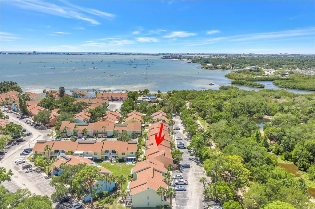 4160 35th Terrace S St Petersburg FL 33711
