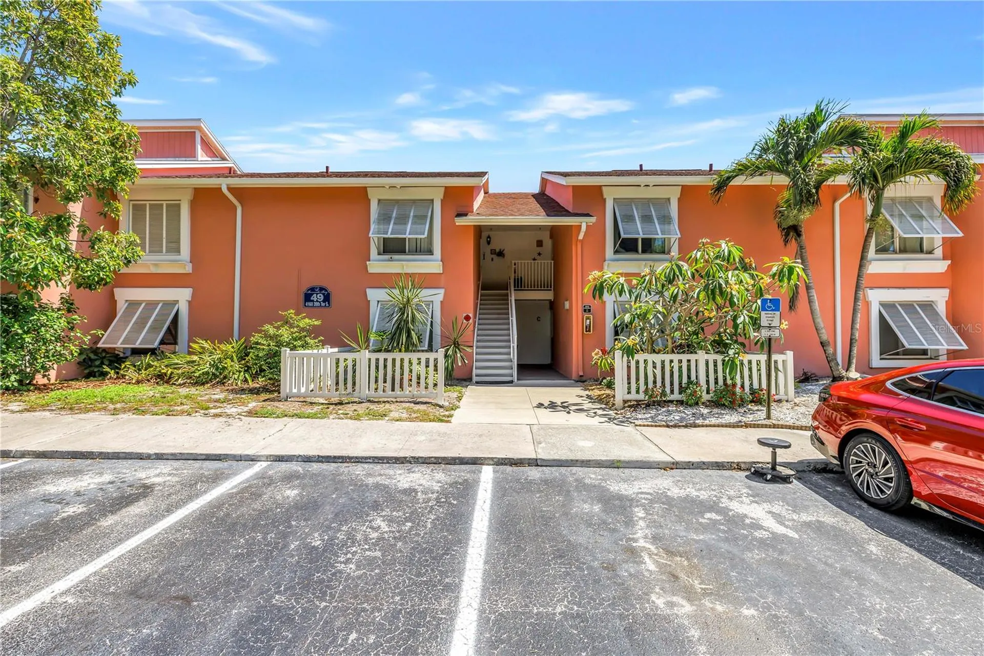 4160 35th Terrace S St Petersburg FL 33711